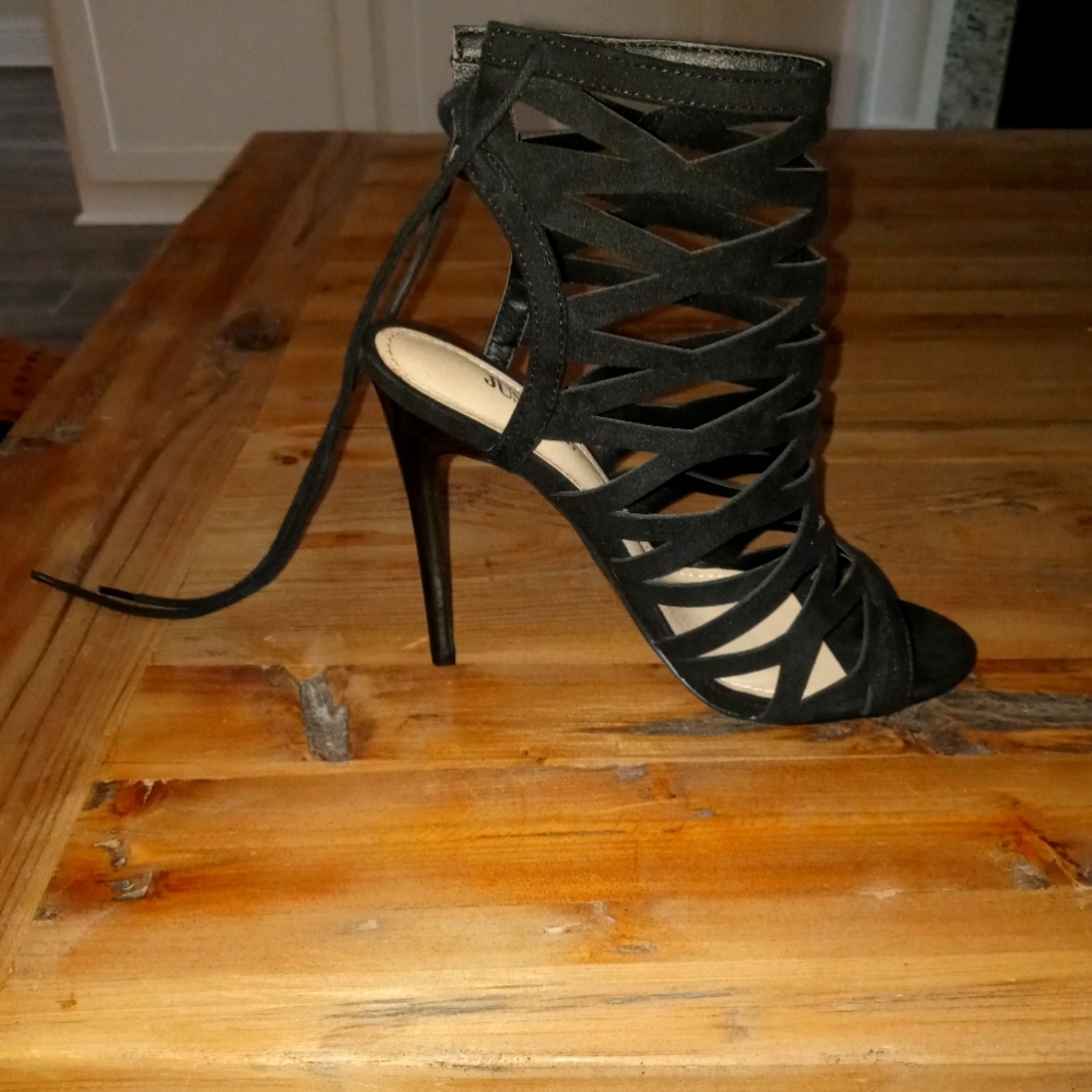 JustFab 8.5 black sandal heels